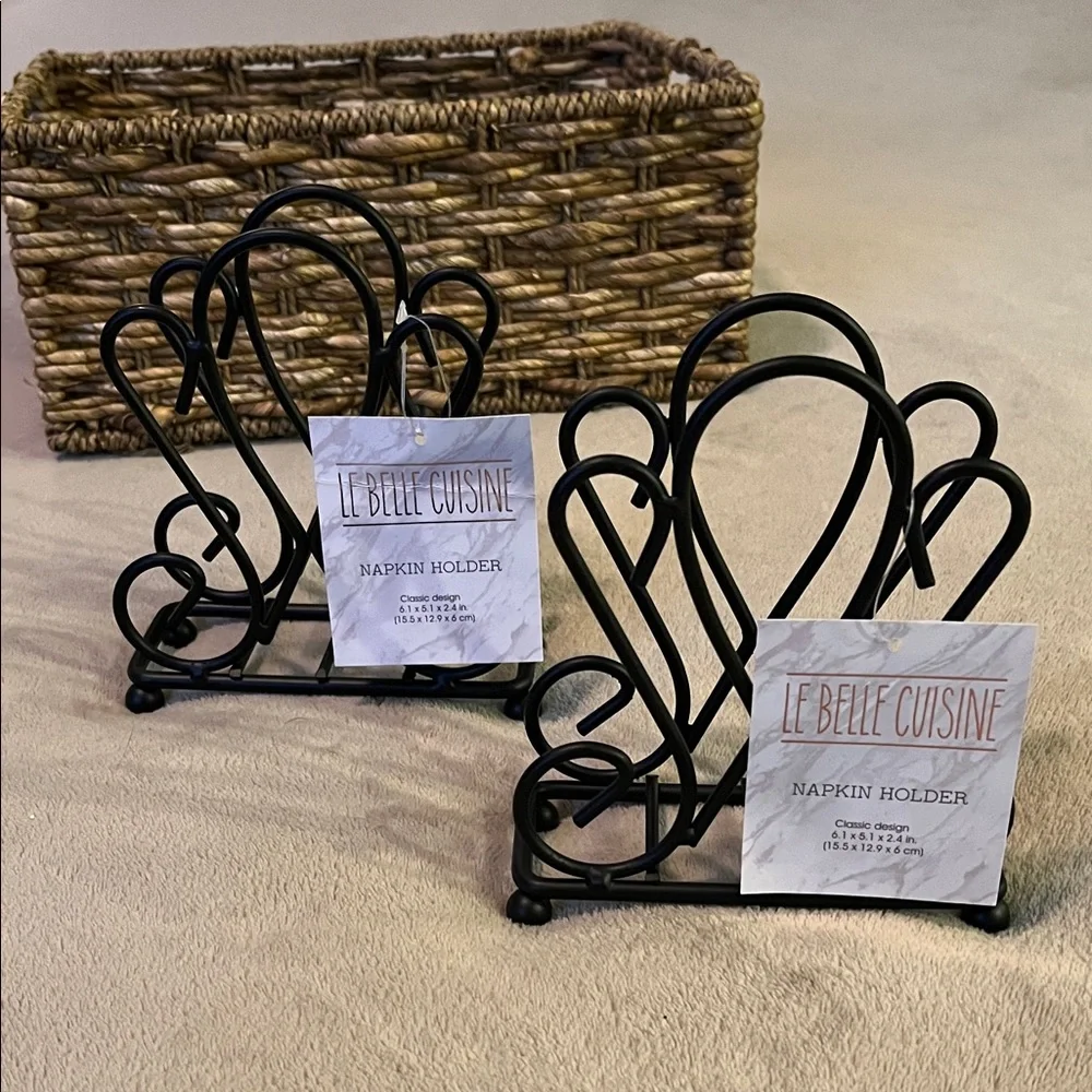 “Le Belle Cuisine” Set of 2 Matching Napkin Holders & 40ct Life is Sweet Napkins